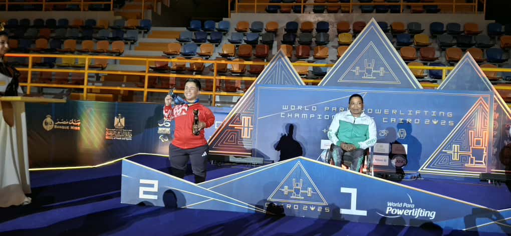 BESRA DUMAN DÜNYA İKİNCİSİ